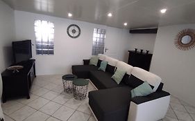 Logement Atypique Au Coeur De Cholet